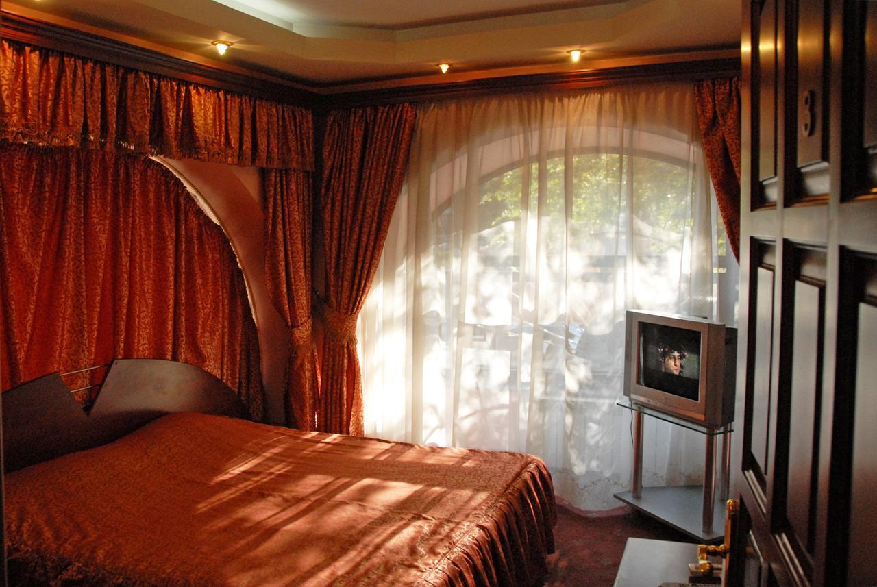 Praha Hotel Γιερεβάν Εξωτερικό φωτογραφία