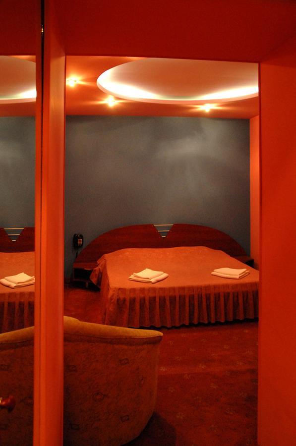 Praha Hotel Γιερεβάν Εξωτερικό φωτογραφία